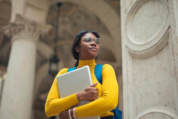Cap overseas student numbers and scrap graduate visa, says report