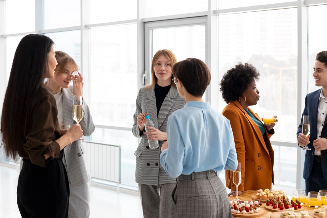 How to Network Effectively: 15 Tips You Can Start Using Today