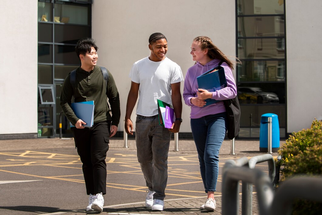 Ex-ministers warn UK universities will go bust without higher fees or funding