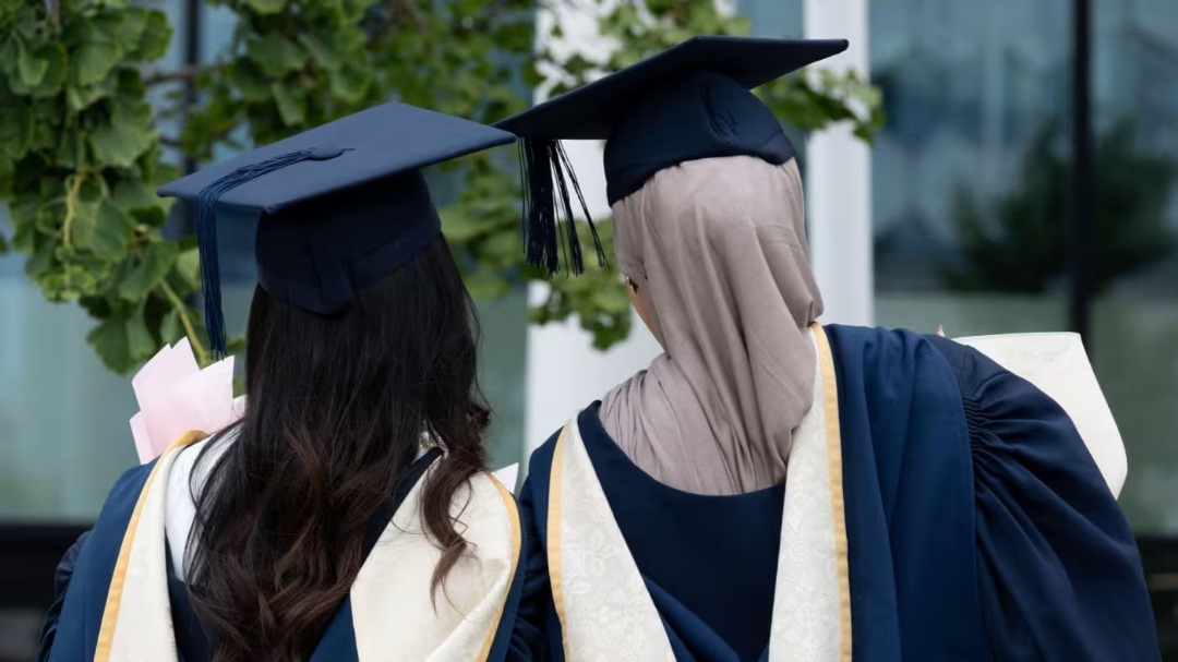 UK universities restrict recruitment of Bangladeshi and Pakistani students