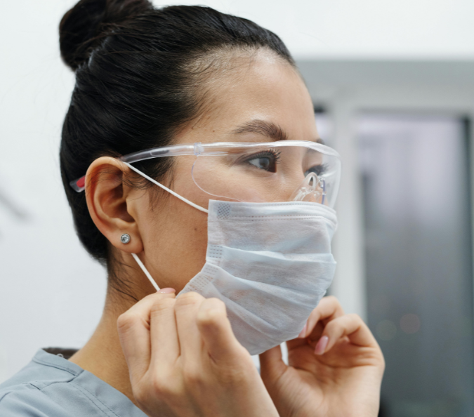 NHS nurses from overseas ‘pushed into poverty’ by UK welfare rules